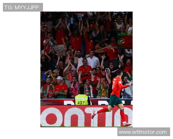 皇马逆转晋级欧冠四强,C罗梅开二度助攻贝尔破门领跑