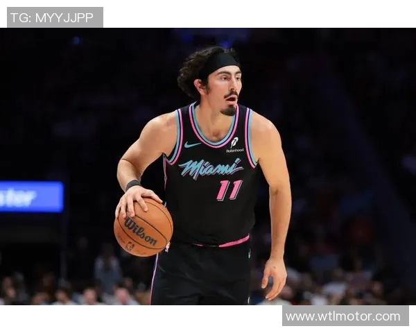 热火主场力克步行者，霍巴斯致命三分绝杀