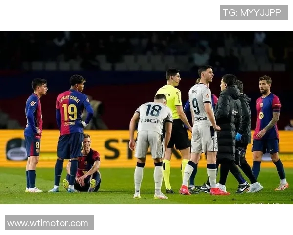 巴萨备战新赛季：激情燃烧，全队士气高昂！