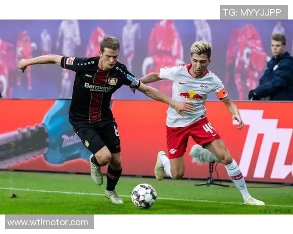 奥格斯堡主场迎战曼联双方争夺欧战资格关键战役